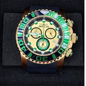 Invicta Sea Hunter 48987 Men’s 52mm Silicone Strap Gold Dive Watch NIBWT